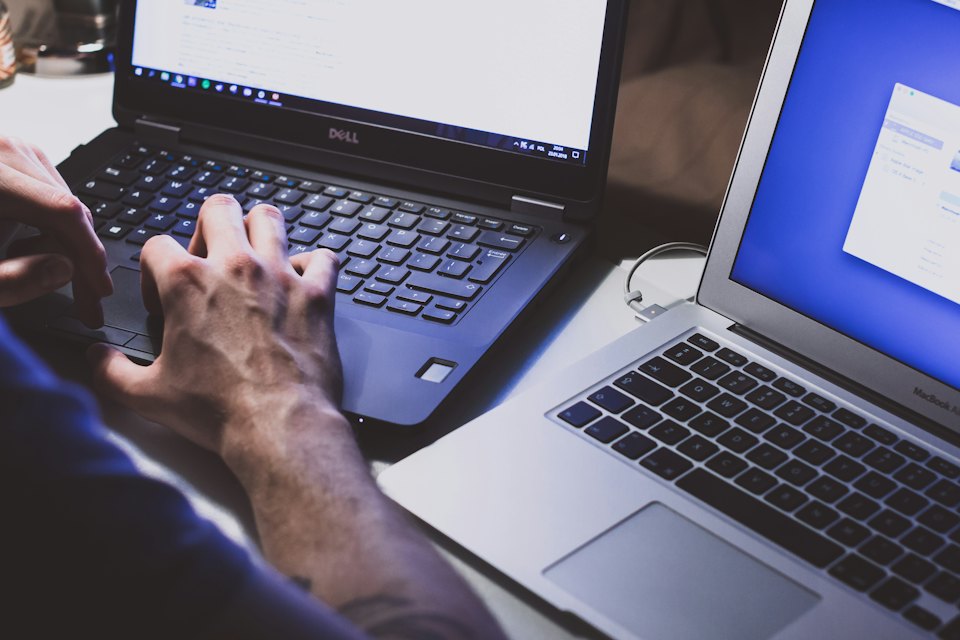 Unser Arbeitsablauf — In vier Schritten zu Ihrem neuen Wandanstrich
